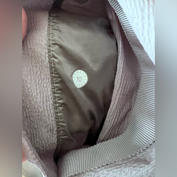 Lululemon Dark Chrome REVERSIBLE Non-Stop Bomber Jacket NWOT SIZE 10 - Picture 12 of 16